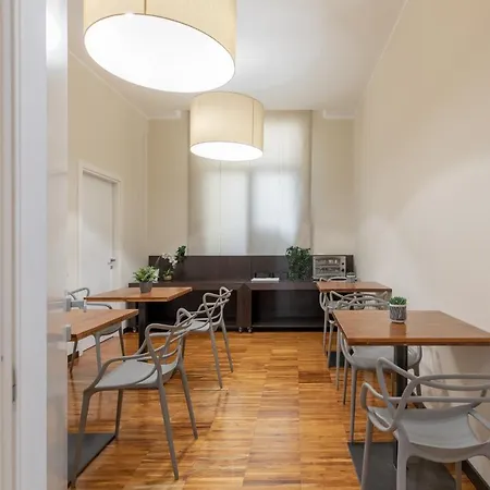 Opera Dreams 酒店 2*