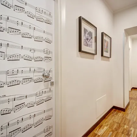 Opera Dreams Отель